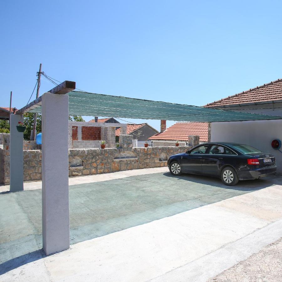 Apartman Kunjic Krimovica ภายนอก รูปภาพ